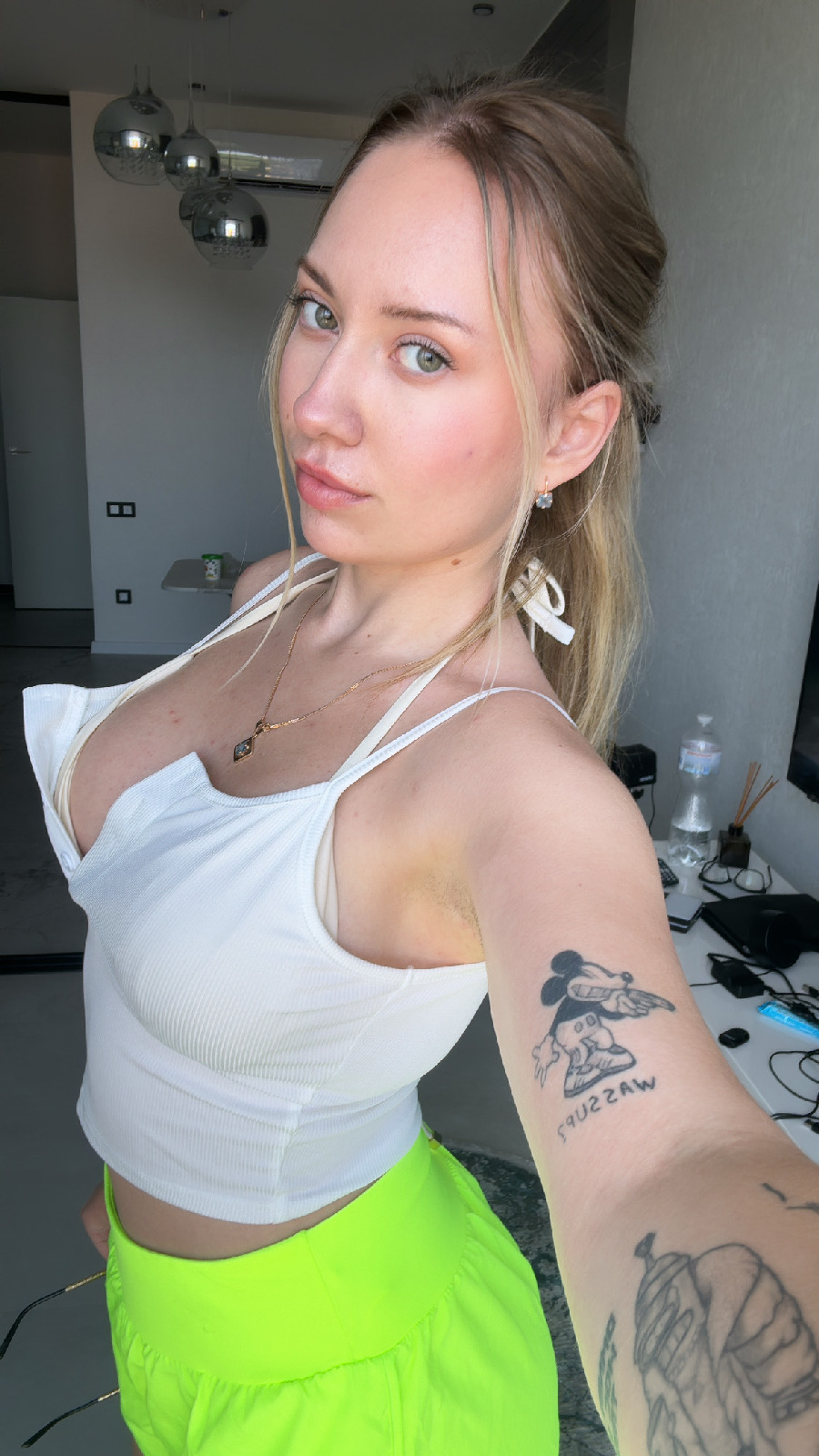 KateV in her underwear in Hiroshima