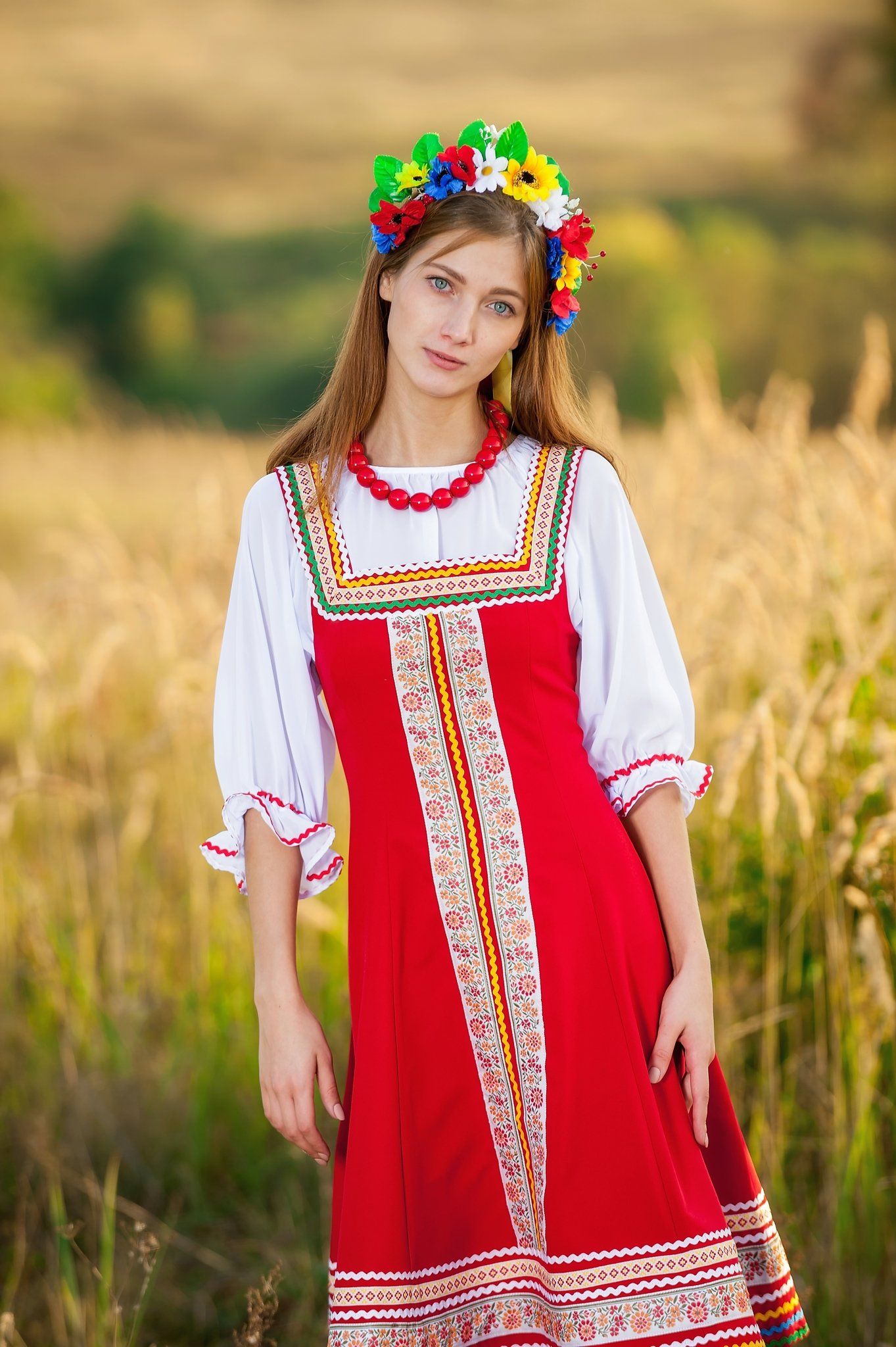 Women in Slavic costumes in Hiroshima
