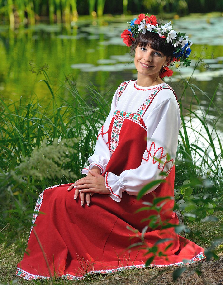 Beautiful girl Girls in Slavic costumes in Hiroshima